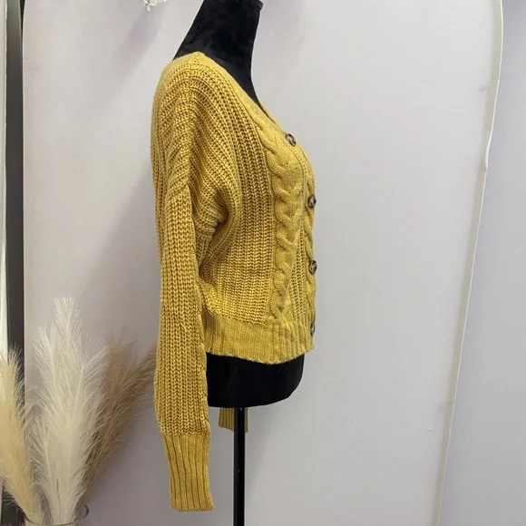 Moon & Madison Yellow Cable Knit Sweater - Picture 4 of 4